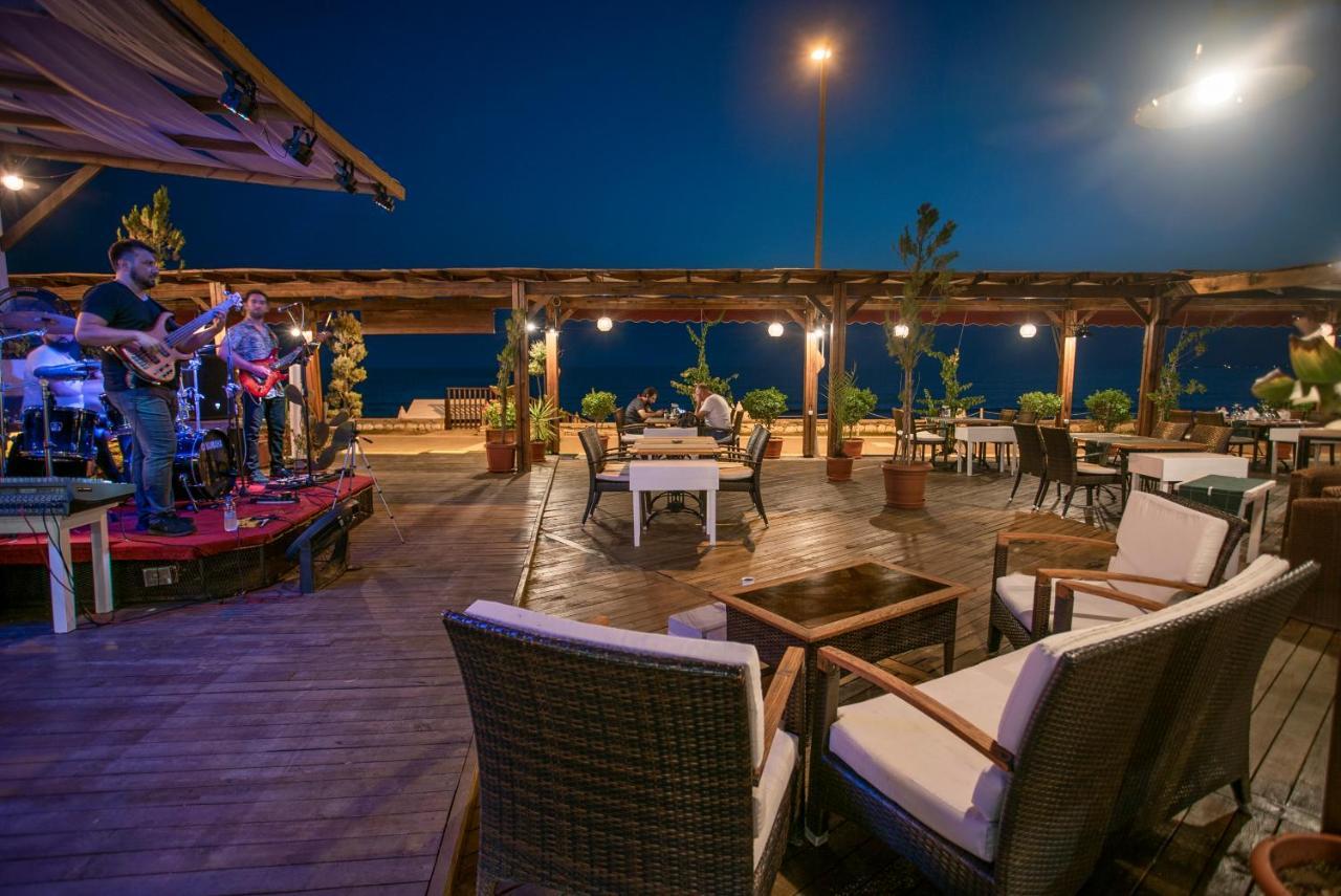 Side Beach Club ภายนอก รูปภาพ