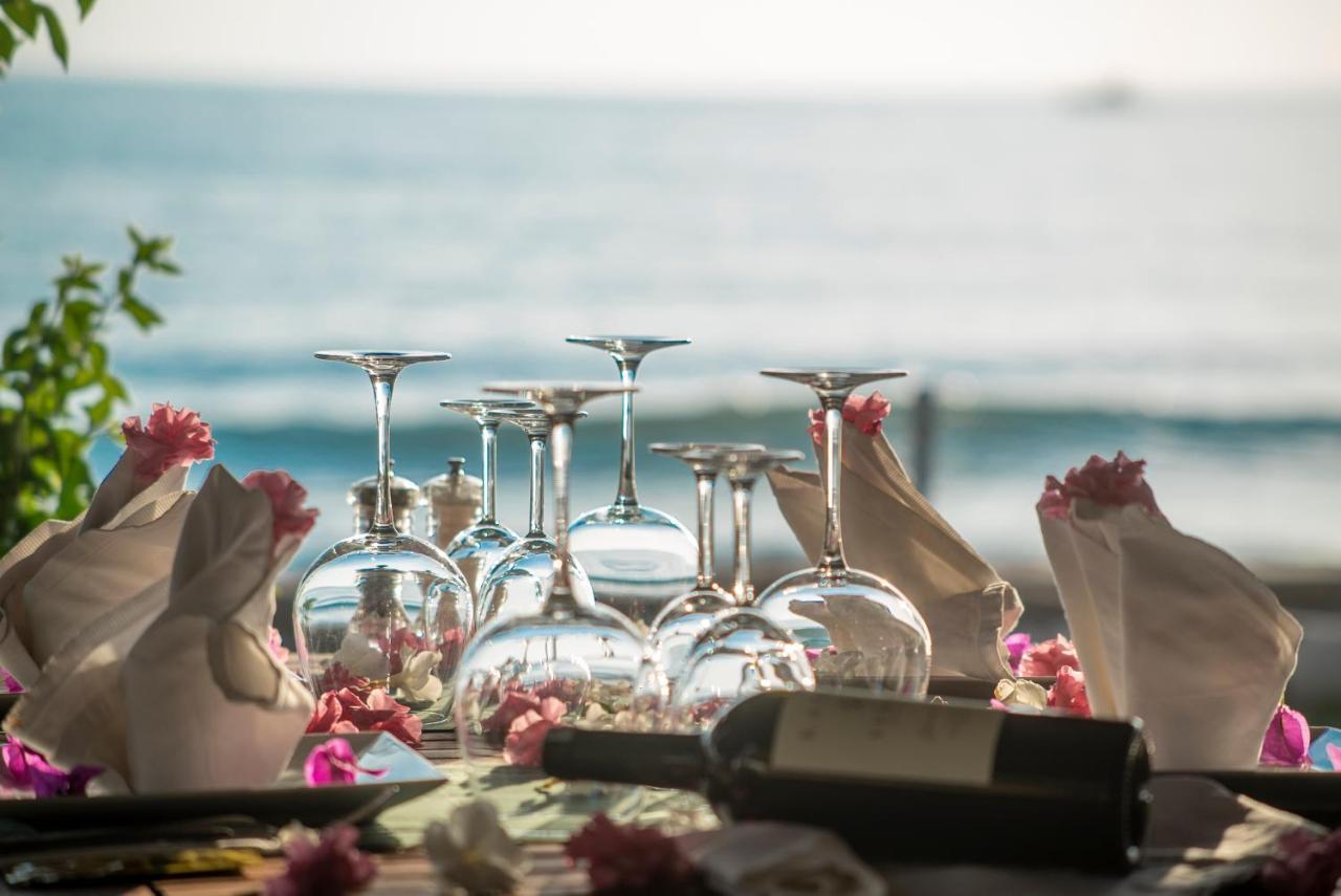 Side Beach Club ภายนอก รูปภาพ