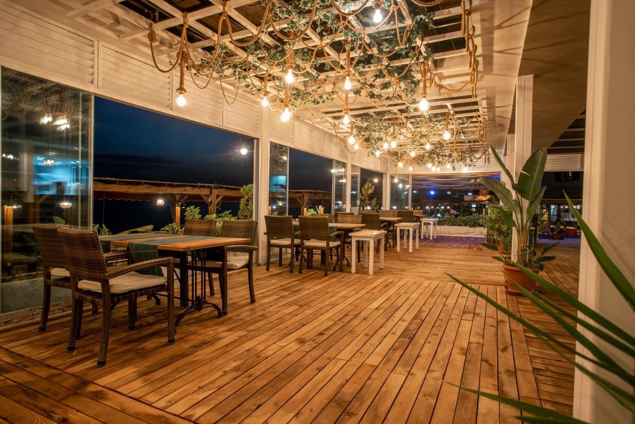 Side Beach Club ภายนอก รูปภาพ