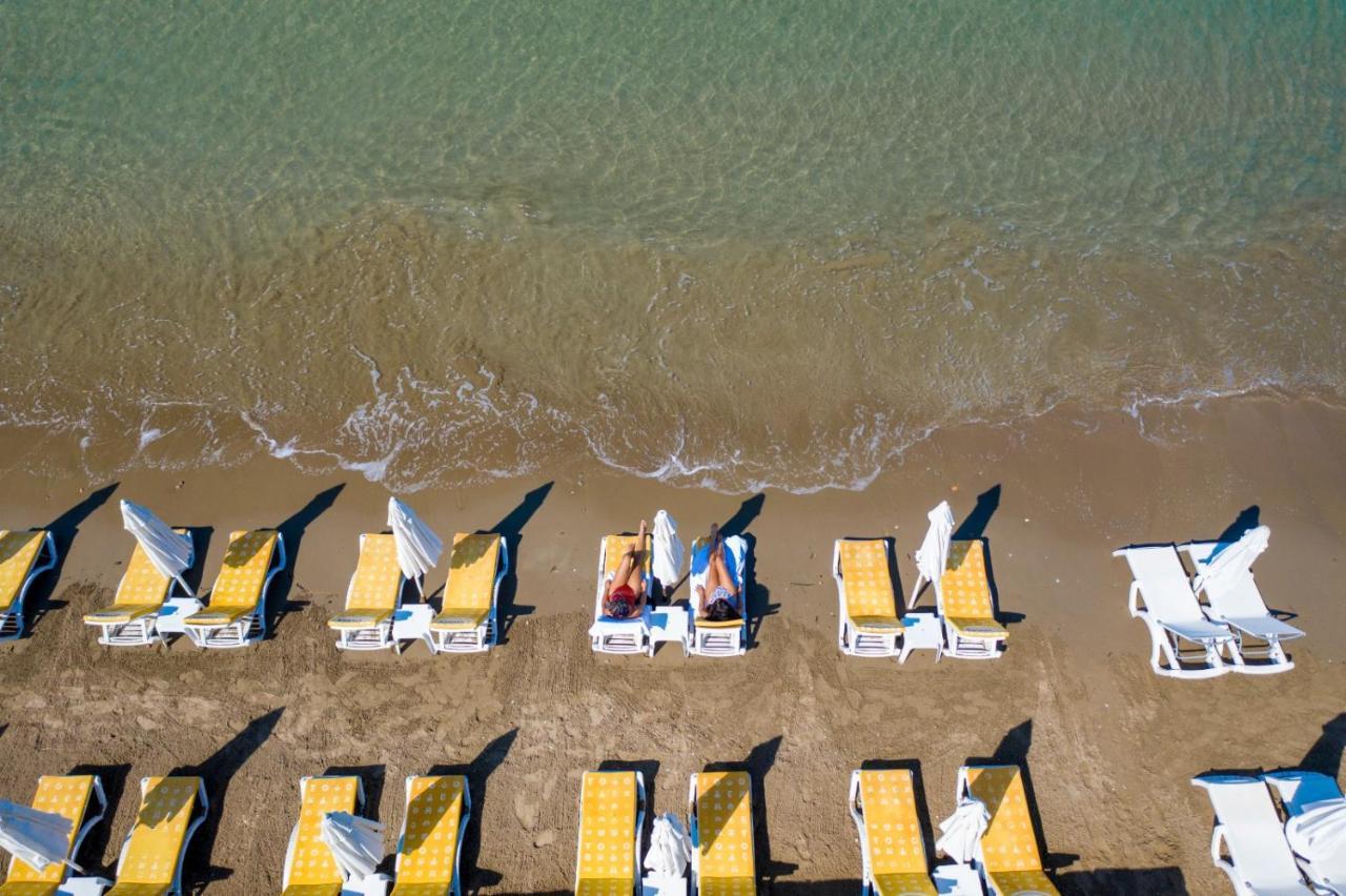 Side Beach Club ภายนอก รูปภาพ