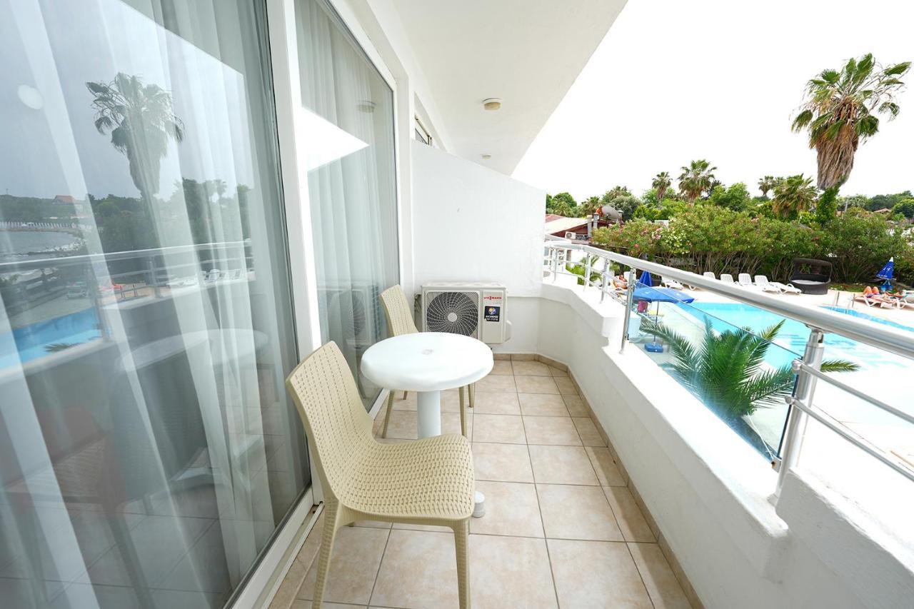 Side Beach Club ภายนอก รูปภาพ