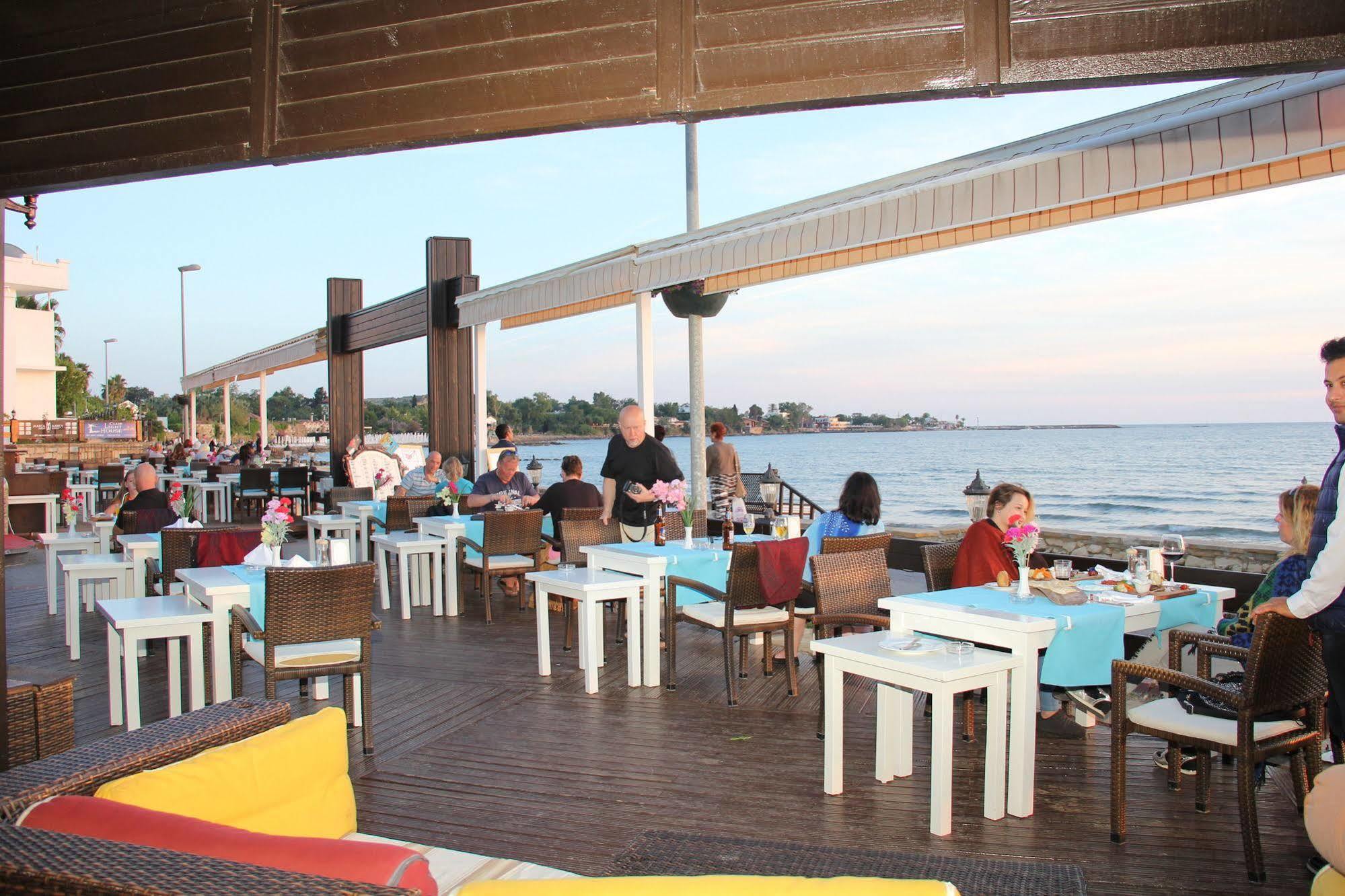 Side Beach Club ภายนอก รูปภาพ